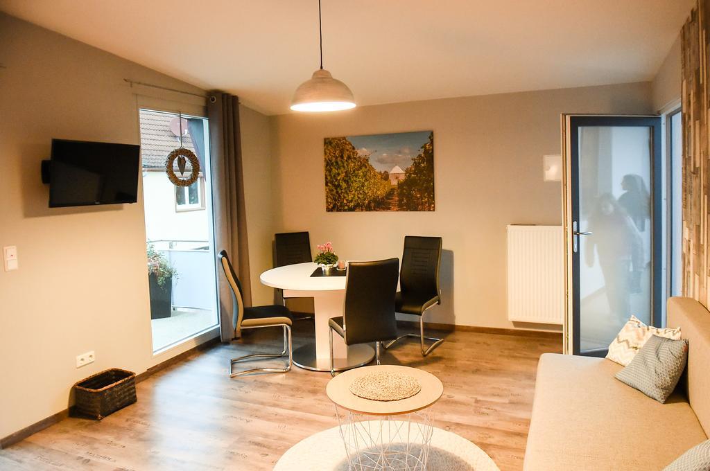 Boardinghouse Alte Bank Hotel Wollstein Buitenkant foto