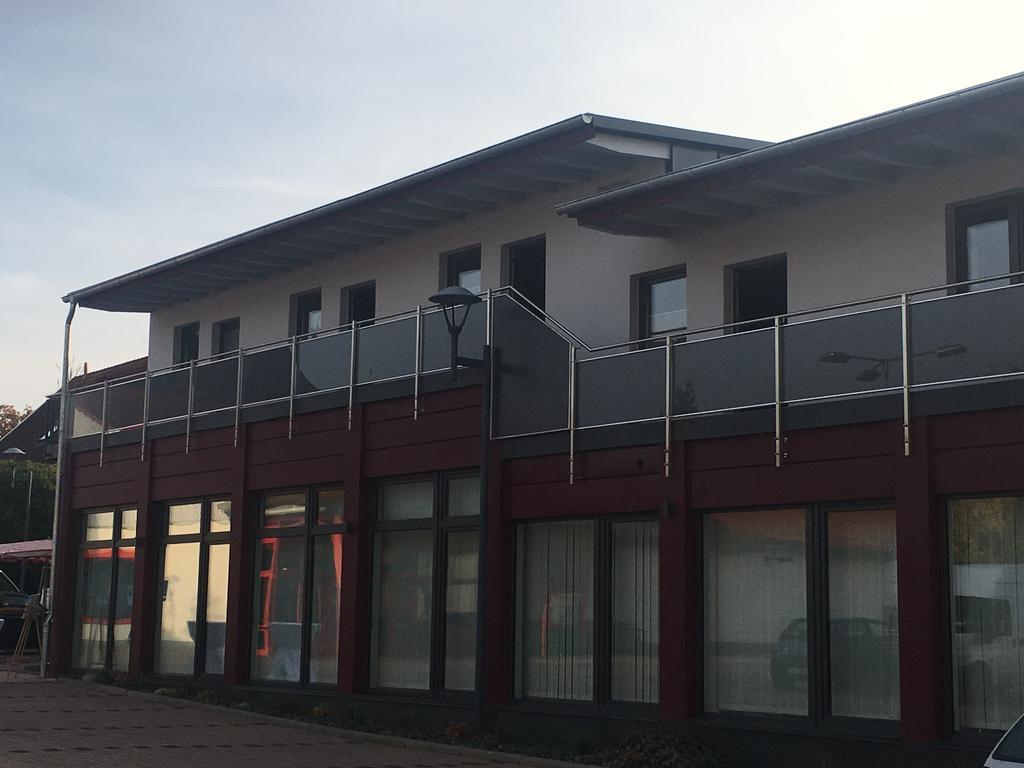 Boardinghouse Alte Bank Hotel Wollstein Buitenkant foto